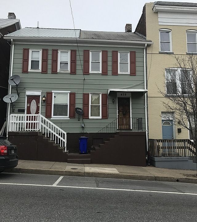 1st image of 438 W Franklin St