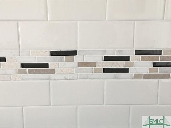 Gorgeous Subway Tile w/Glass Accent in Kitchen