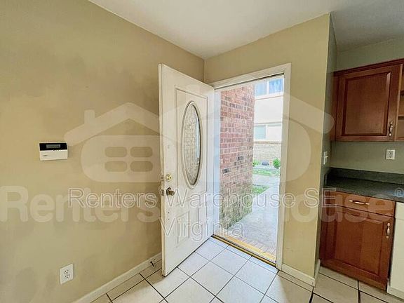 3rd image of 1142 Hillside Ave APT B6f