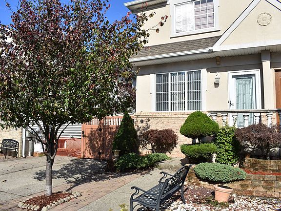 3rd image of 123 Salamander Ct