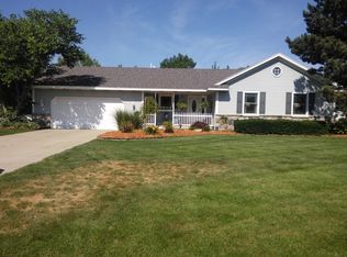 7413 Pheasant Run Dr, Hudsonville, MI