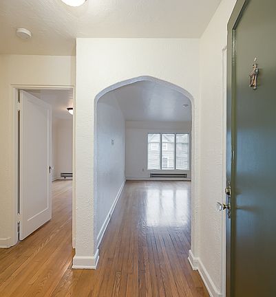 3rd image of 420 13th Ave E APT 202