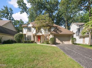 7050 Cloister Rd, Toledo, OH 43617