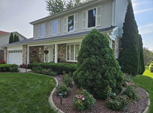 7732 Lyman Ave, Darien, IL 60561