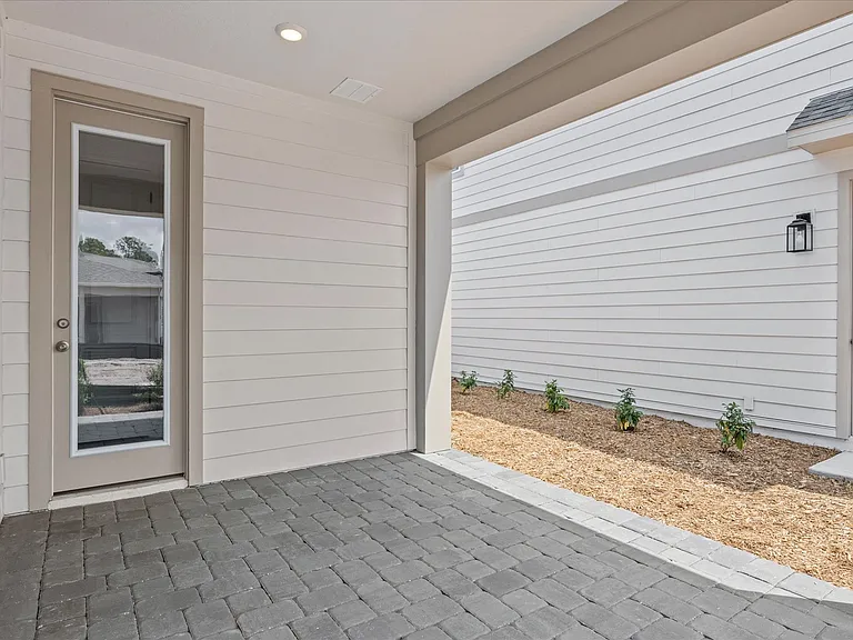 2966 Scout St — Photo 24