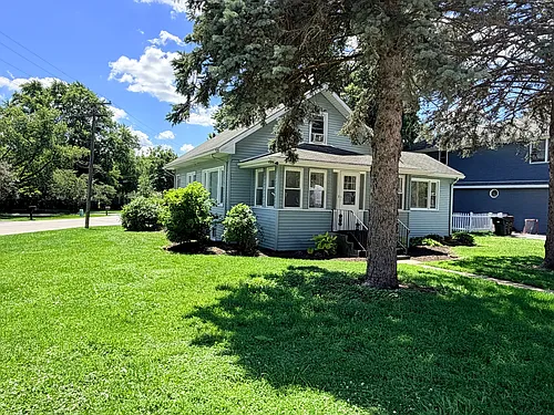 11105 Denny Ave Photo 1