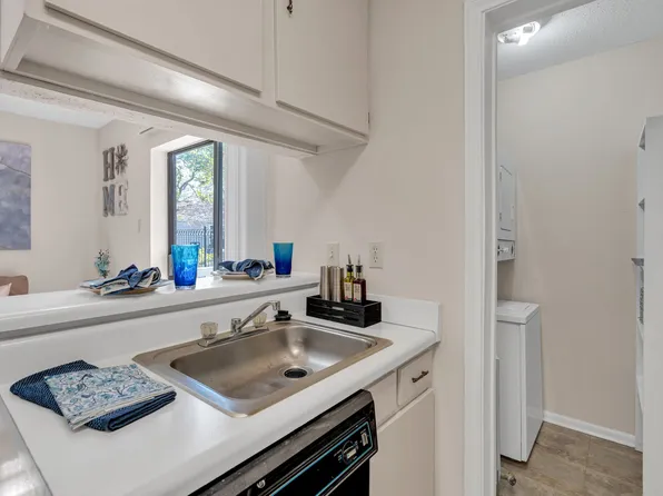 Polo Run, 3801 W Napoleon Ave N #24b6ad96b, Metairie, LA 70001