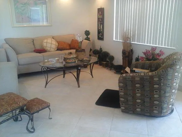 697 Flanders Dr — Photo 9