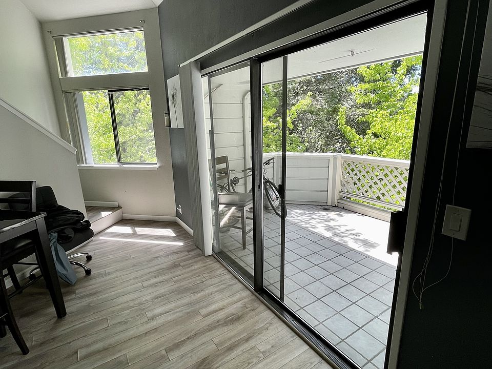 1st image of 2601 Willowbrook Ln #1-16