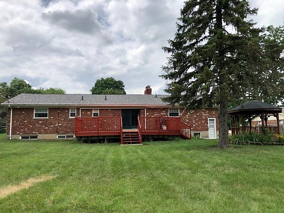3rd image of 8624 Meadow View Dr