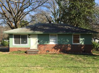 2401 Finchley Dr, Charlotte, NC 28215