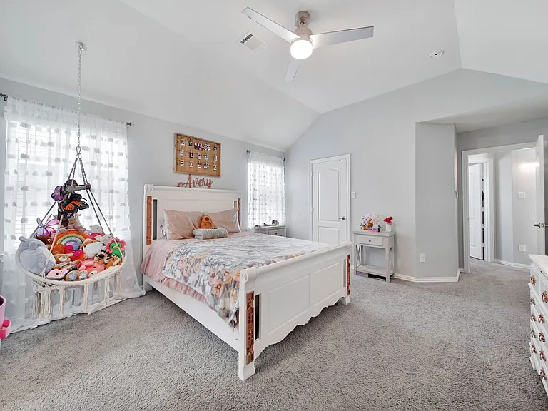 26028 Hasting Ridge Ln — Photo 31