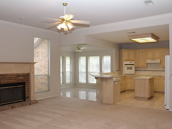 3rd image of 5005 Mount Vernon Ct