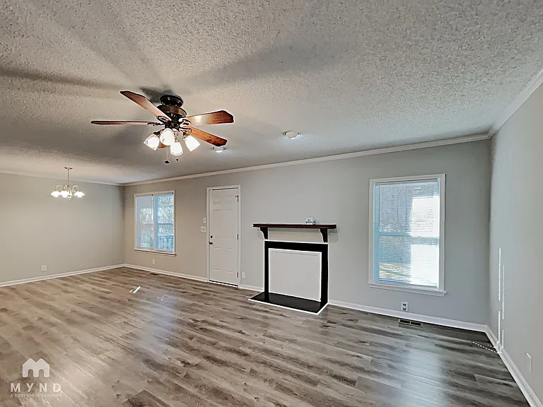 720 Bermuda Ave — Photo 10