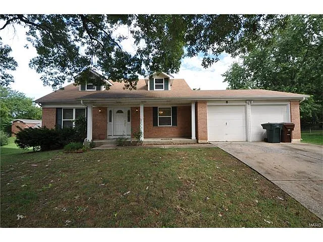 8 Strafford Dr photo 1