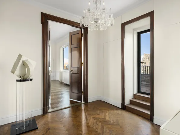 501 East 79th Street image 7 of 14