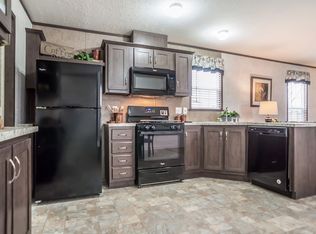 12701 S Bernie Ct, Wayland, MI 49348