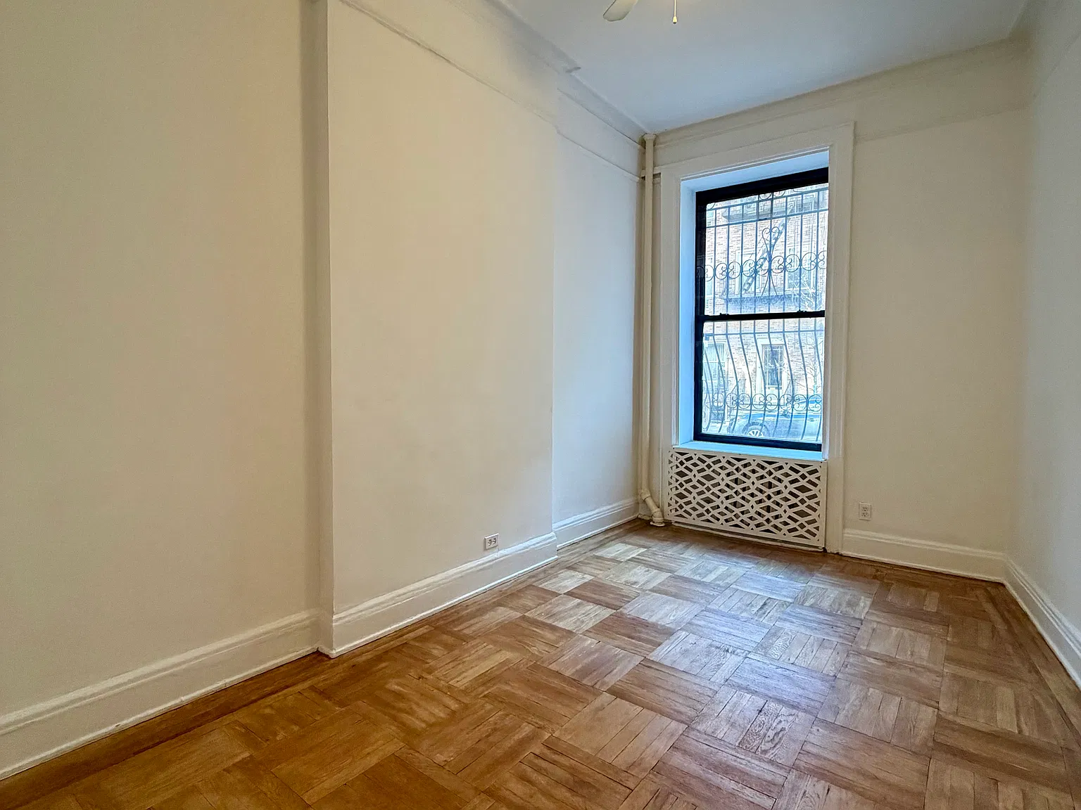 519 East 88th Street — Photo 3