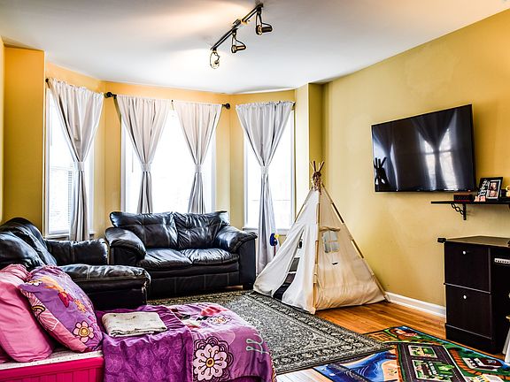 3rd image of 7314 N Honore St APT 308