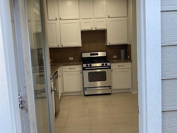 5th image of 6210 Provident Green Dr