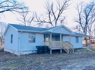 2420 N Bluff St, Fulton, MO 65251