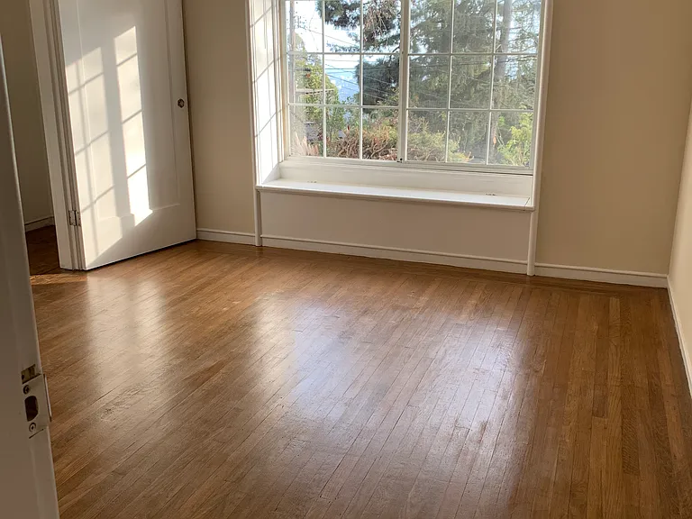 75 Parnassus Rd — Photo 13