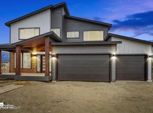 2240 S Crown View Cir, Palmer, AK 99645