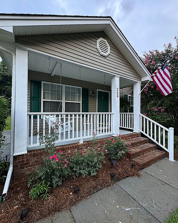 Charming Belmont Bungalow