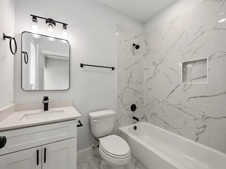 7611 Lawn St #D — Photo 14