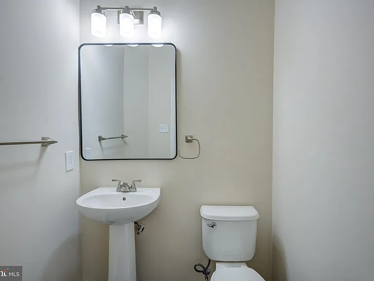7827 Crystal Brook Way — Photo 15