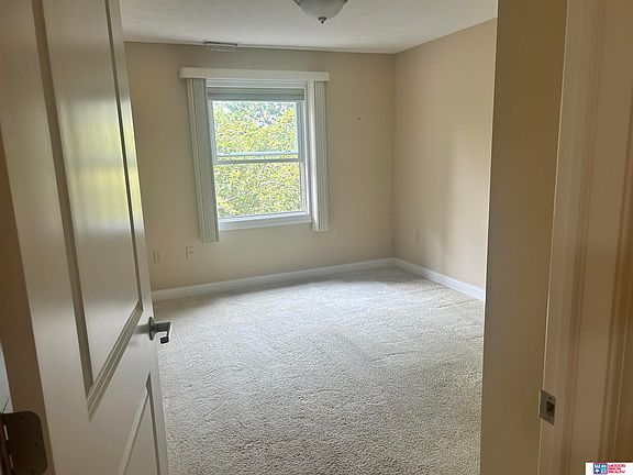 5th image of 5831 Enterprise Dr APT 205