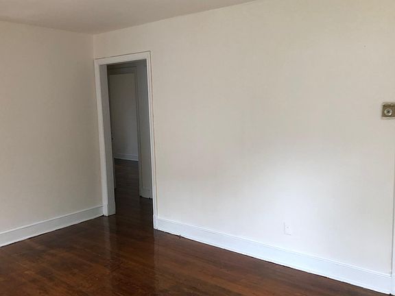 3rd image of 2205 Cheatham St