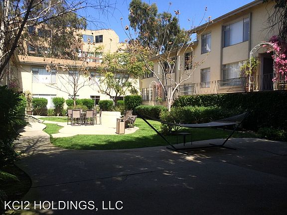 5th image of 11617 Gorham Ave APT 17