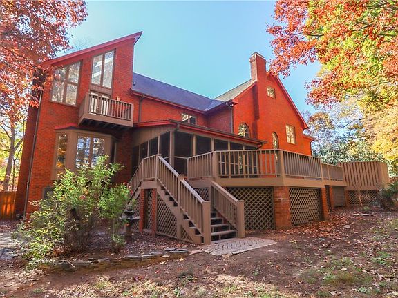 5th image of 3920 Hazel Ln