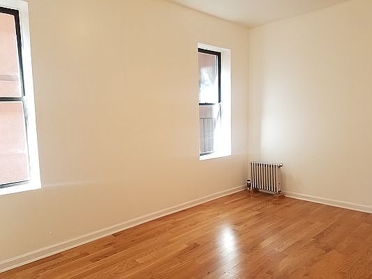 4th image of 201 W 105th St #3N7