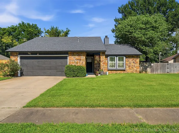 1901 N 22nd St, Broken Arrow, OK 74012