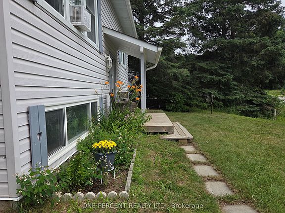 3rd image of 31 Prince St