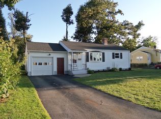 87 Loretta St, Springfield, MA 01118