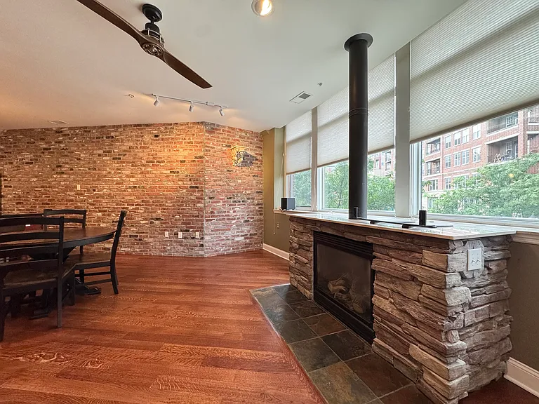 2929A McGee Trafficway #200A — Photo 25