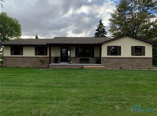 912 N Cheryl Dr, Fostoria, OH 44830