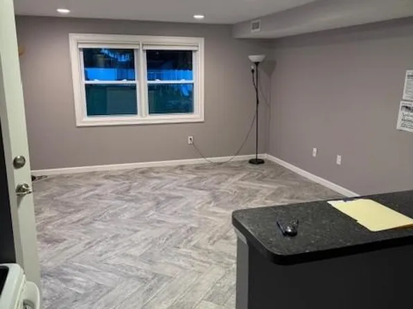 164 W Nicholai St, Hicksville, NY 11801