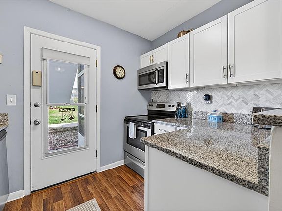 3rd image of 3009 N HALIFAX AVENUE #1