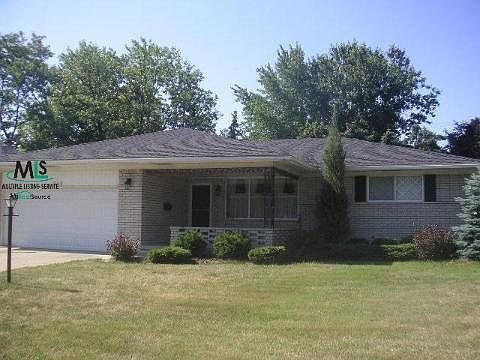 1st image of 625 Wellington Cres