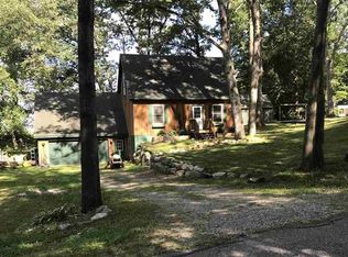 1015 Circle Dr, Lake Isabella, MI 48893