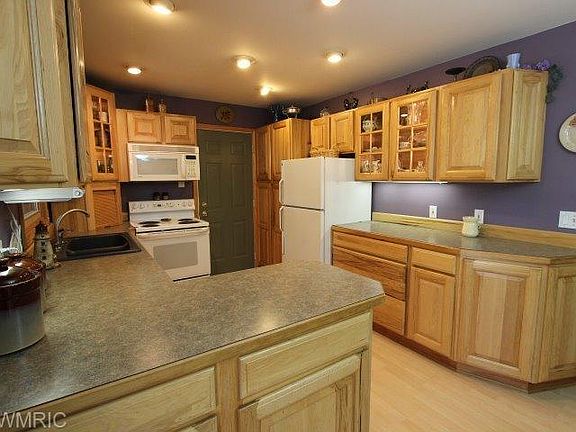 2nd image of 1161 Wintergreen Dr