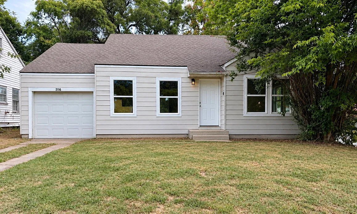 3 bed, 1018 sqft, $1,150 — Photo 1