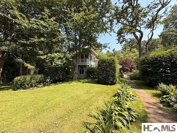 2nd image of 125 Pines Road