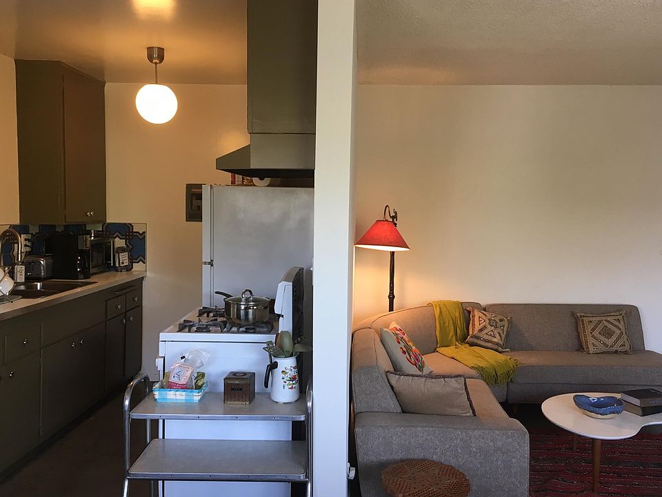 living / kitchen