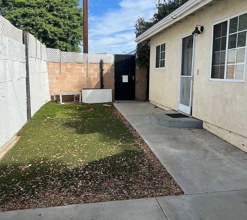 1st image of 16030 Saticoy St
