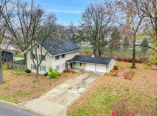 181 Tilton Park Dr, Dekalb, IL 60115